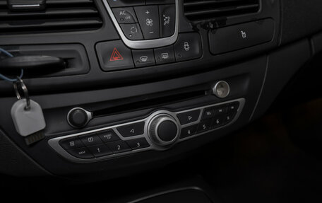 Renault Laguna III рестайлинг, 2011 год, 745 000 рублей, 16 фотография