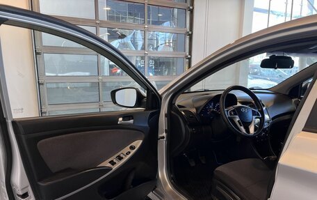 Hyundai Solaris II рестайлинг, 2012 год, 478 000 рублей, 21 фотография