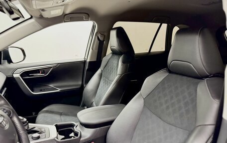 Toyota RAV4, 2021 год, 4 525 000 рублей, 13 фотография