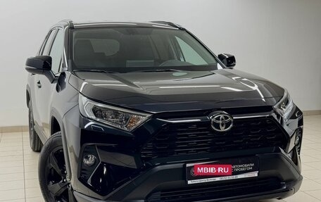 Toyota RAV4, 2021 год, 4 525 000 рублей, 3 фотография