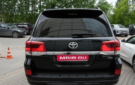 Toyota Land Cruiser 200, 2016 год, 4 880 000 рублей, 9 фотография