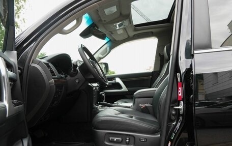 Toyota Land Cruiser 200, 2016 год, 4 880 000 рублей, 14 фотография
