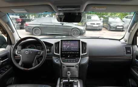Toyota Land Cruiser 200, 2016 год, 4 880 000 рублей, 19 фотография
