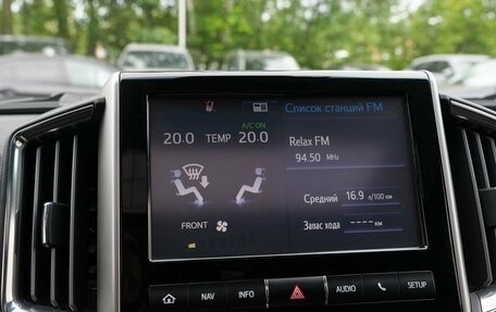 Toyota Land Cruiser 200, 2016 год, 4 880 000 рублей, 25 фотография