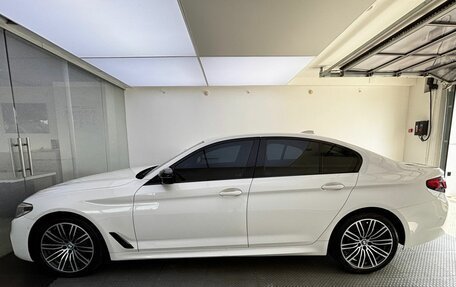 BMW 5 серия, 2018 год, 3 570 000 рублей, 10 фотография