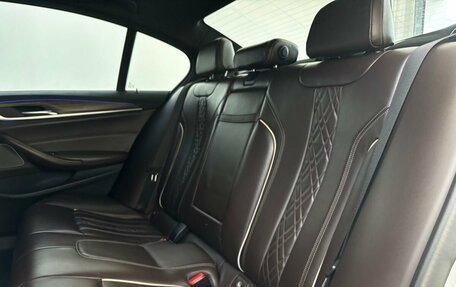 BMW 5 серия, 2018 год, 3 570 000 рублей, 15 фотография