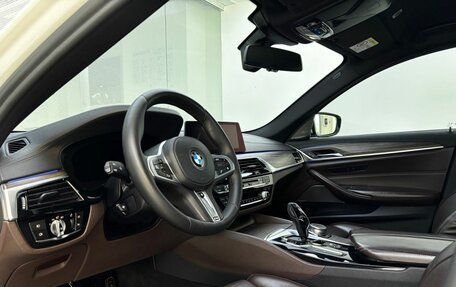 BMW 5 серия, 2018 год, 3 570 000 рублей, 20 фотография