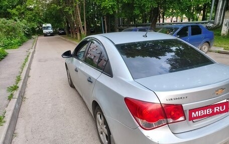 Chevrolet Cruze II, 2009 год, 500 000 рублей, 4 фотография
