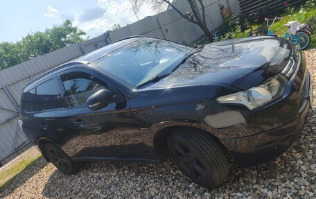 Mitsubishi Outlander III рестайлинг 3, 2013 год, 1 300 000 рублей, 6 фотография
