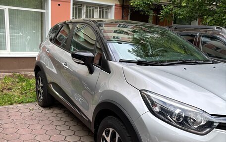 Renault Kaptur I рестайлинг, 2018 год, 1 600 000 рублей, 5 фотография