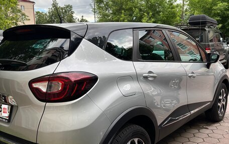 Renault Kaptur I рестайлинг, 2018 год, 1 600 000 рублей, 4 фотография