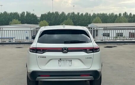 Honda Vezel, 2023 год, 2 060 000 рублей, 3 фотография
