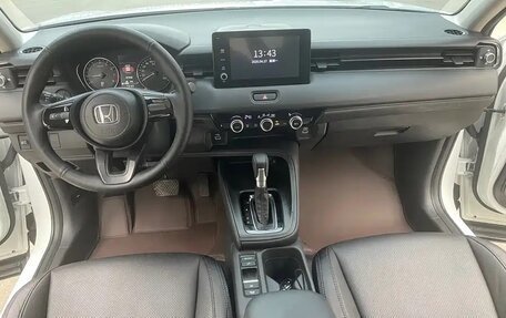 Honda Vezel, 2023 год, 2 060 000 рублей, 6 фотография