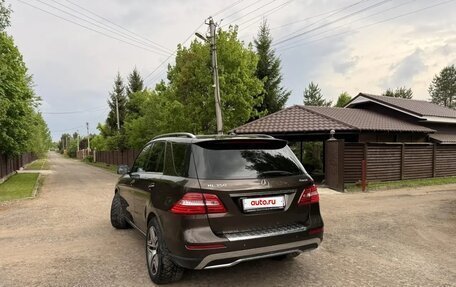 Mercedes-Benz M-Класс, 2012 год, 2 500 000 рублей, 2 фотография