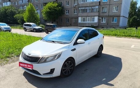 KIA Rio III рестайлинг, 2014 год, 650 000 рублей, 2 фотография