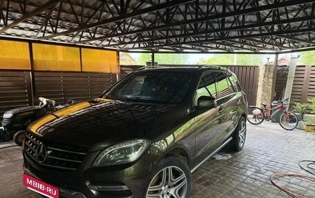 Mercedes-Benz M-Класс, 2012 год, 2 500 000 рублей, 4 фотография