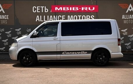 Volkswagen Caravelle T5, 2005 год, 1 095 000 рублей, 4 фотография