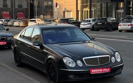 Mercedes-Benz E-Класс, 2004 год, 1 010 000 рублей, 1 фотография