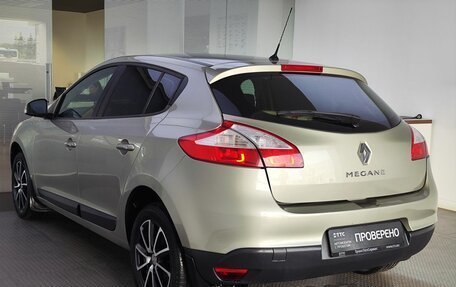 Renault Megane III, 2014 год, 655 000 рублей, 8 фотография