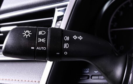 Toyota Camry, 2018 год, 2 800 000 рублей, 11 фотография