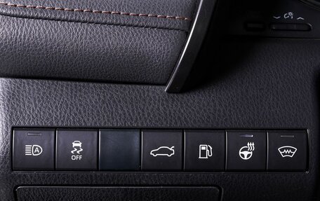 Toyota Camry, 2018 год, 2 800 000 рублей, 10 фотография