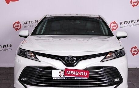 Toyota Camry, 2018 год, 2 800 000 рублей, 2 фотография