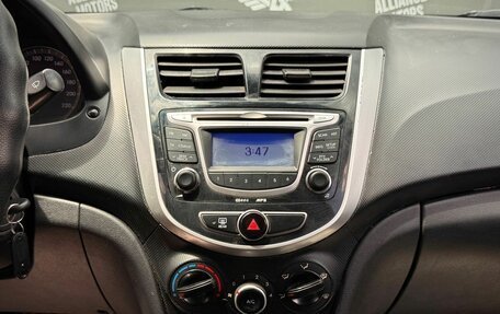 Hyundai Solaris II рестайлинг, 2013 год, 655 000 рублей, 14 фотография