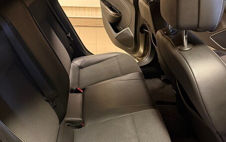 Opel Astra J, 2011 год, 700 000 рублей, 4 фотография