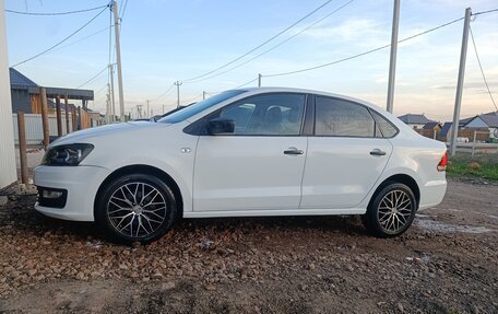 Volkswagen Polo VI (EU Market), 2016 год, 600 000 рублей, 2 фотография