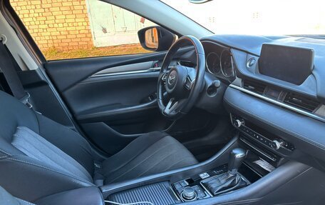 Mazda 6, 2019 год, 2 200 000 рублей, 10 фотография