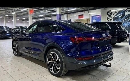 Audi e-tron Sportback I, 2021 год, 5 700 000 рублей, 9 фотография