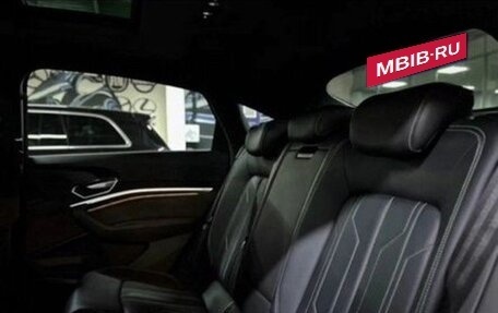 Audi e-tron Sportback I, 2021 год, 5 700 000 рублей, 6 фотография