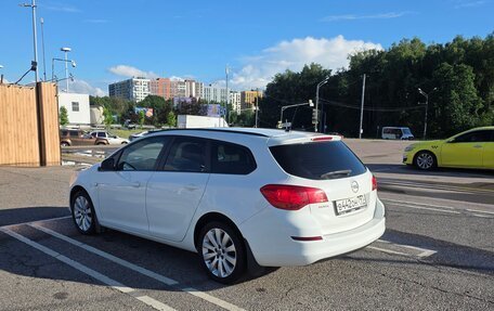 Opel Astra J, 2012 год, 680 000 рублей, 2 фотография