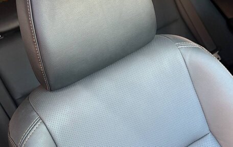 Toyota Land Cruiser 200, 2013 год, 2 300 000 рублей, 13 фотография