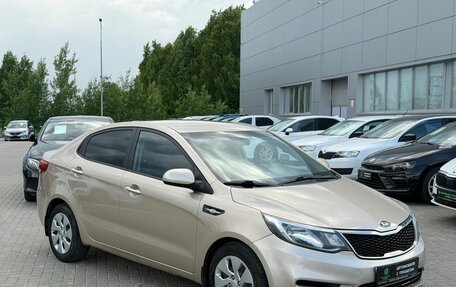 KIA Rio III рестайлинг, 2015 год, 900 000 рублей, 2 фотография