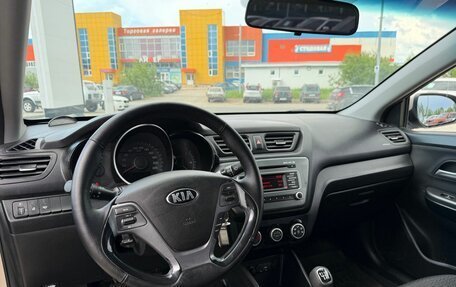 KIA Rio III рестайлинг, 2015 год, 900 000 рублей, 18 фотография