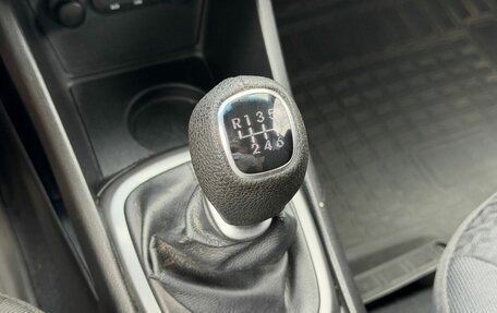 KIA Rio III рестайлинг, 2015 год, 900 000 рублей, 23 фотография