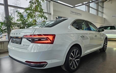Skoda Superb III рестайлинг, 2025 год, 3 378 000 рублей, 4 фотография