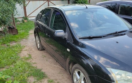 Ford Focus II рестайлинг, 2005 год, 325 000 рублей, 2 фотография