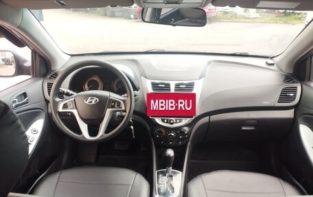 Hyundai Solaris II рестайлинг, 2011 год, 690 000 рублей, 10 фотография