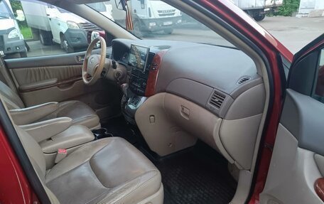Toyota Sienna II рестайлинг, 2005 год, 1 060 000 рублей, 11 фотография