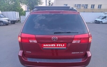 Toyota Sienna II рестайлинг, 2005 год, 1 060 000 рублей, 4 фотография