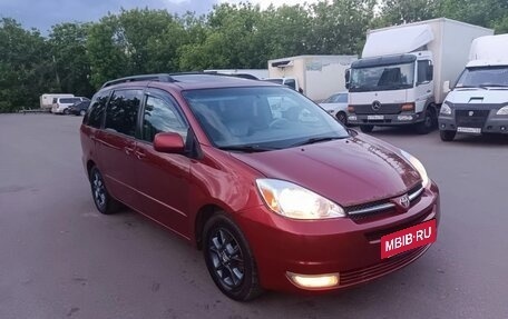 Toyota Sienna II рестайлинг, 2005 год, 1 060 000 рублей, 7 фотография