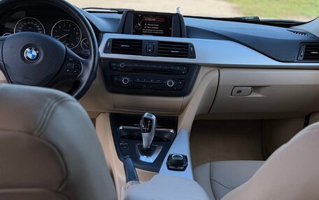 BMW 3 серия, 2015 год, 1 750 000 рублей, 3 фотография