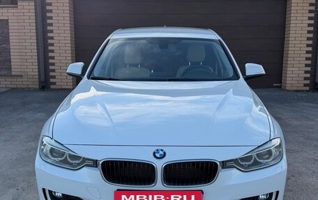 BMW 3 серия, 2015 год, 1 750 000 рублей, 9 фотография