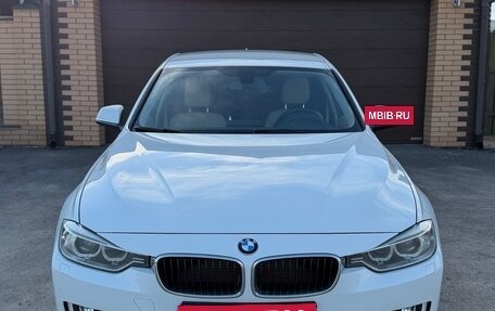 BMW 3 серия, 2015 год, 1 750 000 рублей, 8 фотография