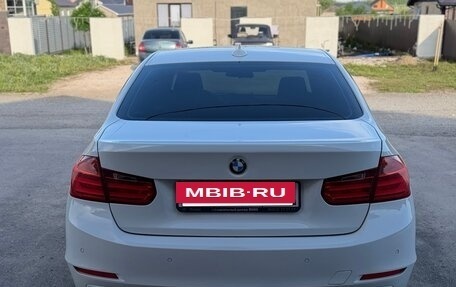 BMW 3 серия, 2015 год, 1 750 000 рублей, 16 фотография