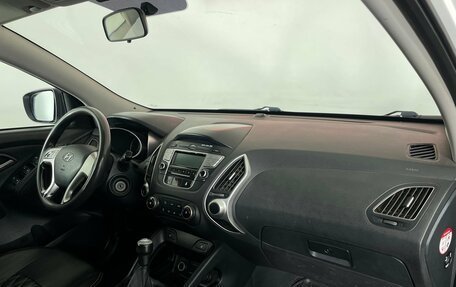 Hyundai ix35 I рестайлинг, 2013 год, 1 210 000 рублей, 10 фотография