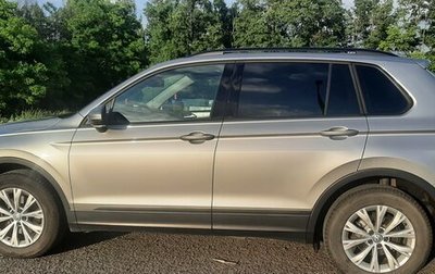 Volkswagen Tiguan II, 2020 год, 2 390 000 рублей, 1 фотография