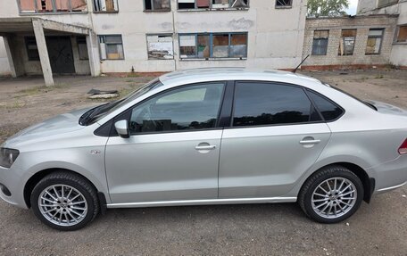 Volkswagen Polo VI (EU Market), 2013 год, 835 000 рублей, 3 фотография